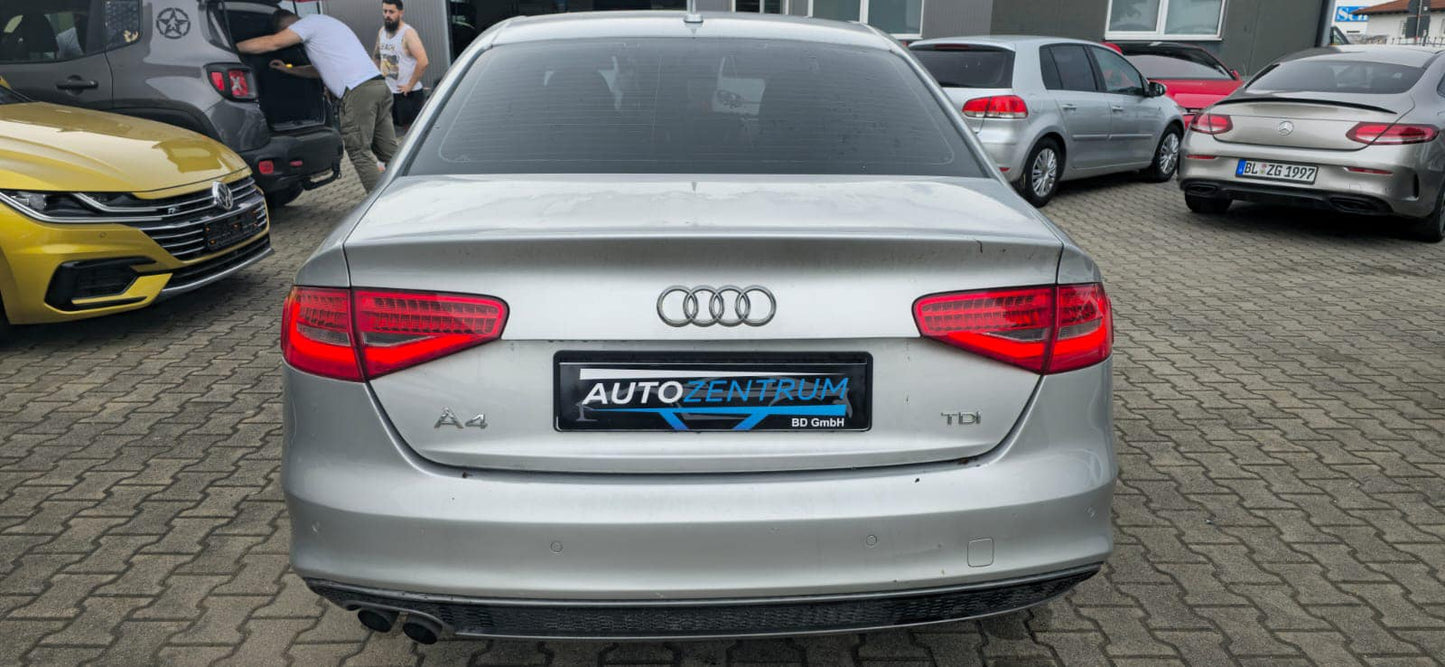 Audi A4 2.0 TDI S-Line