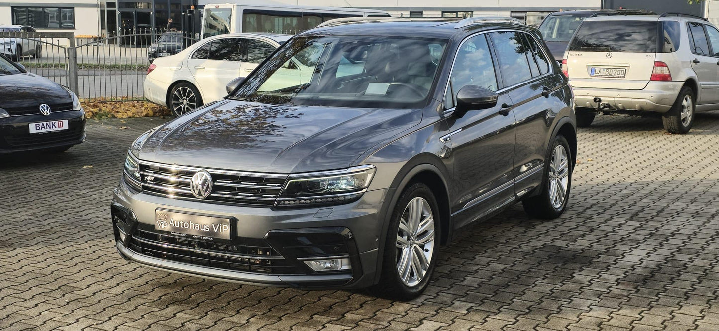 VW Tiguan // 3X R-Line