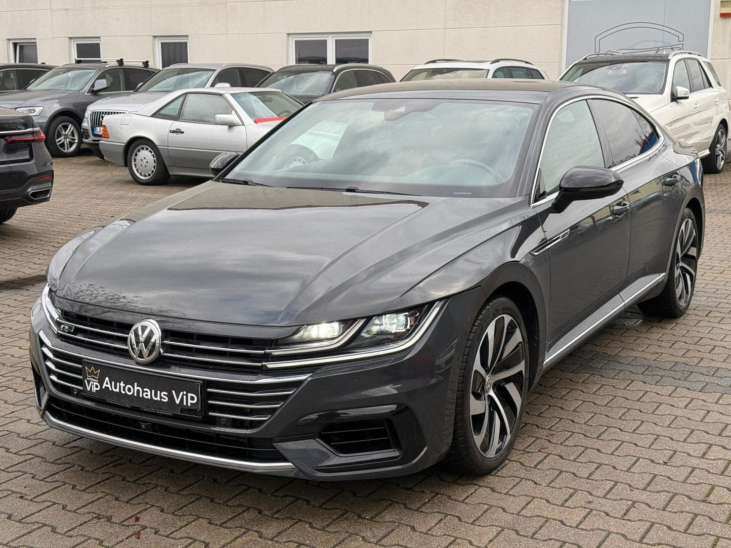 VW Arteon // 3X R-Line